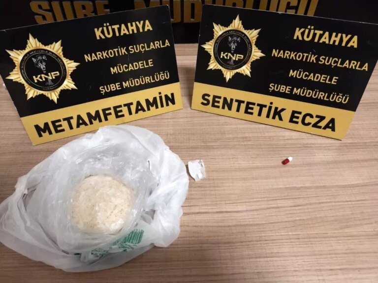 kutahyada-uyusturucu-operasyonu-2-tutuklama-ygpM1YAX.jpg