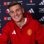 manchester-united-benjamin-seskoyu-2030a-kadar-renklerine-bagladi-qTqgd8Dp.jpg