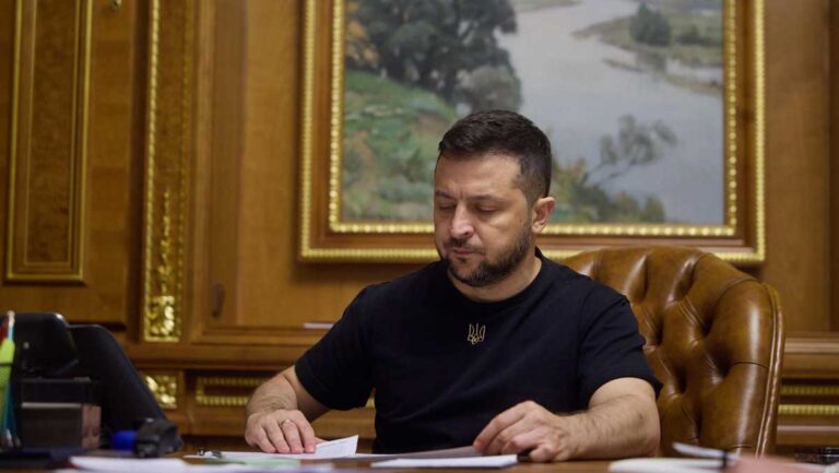 zelenskiy-savasi-bitirme-planinin-sartlarini-acikladi-P5OyIq7C.jpg