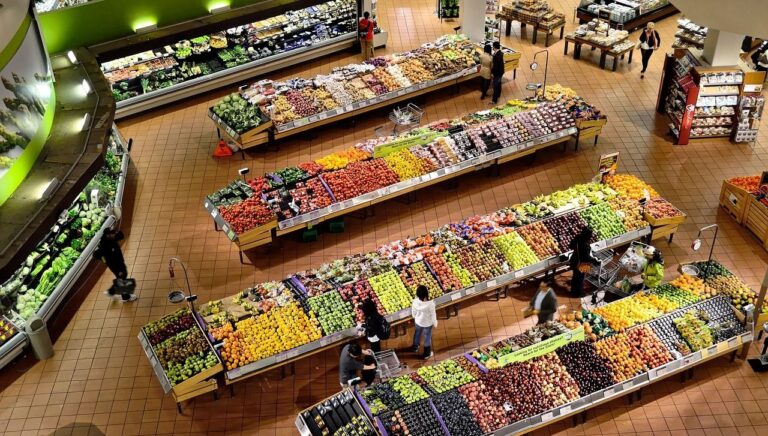 danimarkada-marketlerde-savas-hazirligi-ozel-donanimli-50-market-yapiliyor-peKk2dcl.jpg