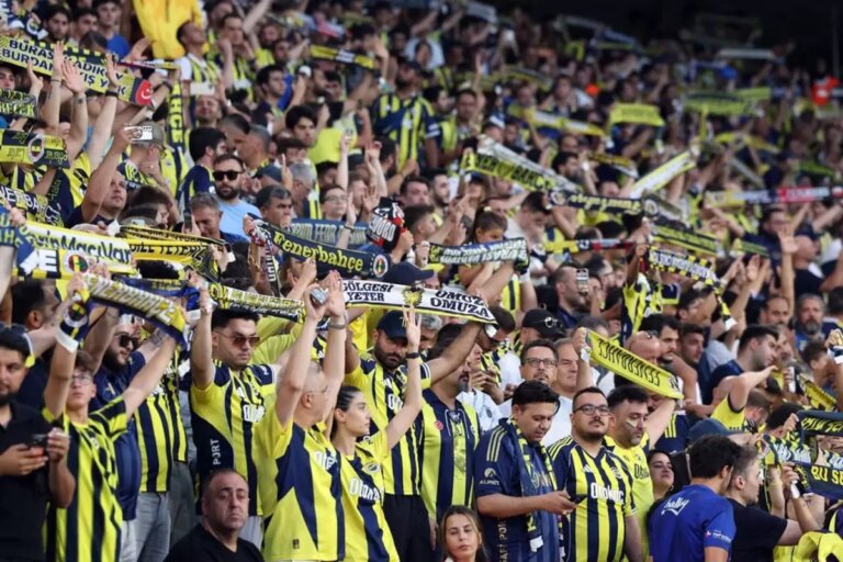fenerbahcenin-borcu-215-milyar-tl-5wslYFde.jpg