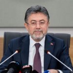 bakan yumakli 1 yilda 550 milyon fidan toprakla bulusacak 44GjCbiu.jpg