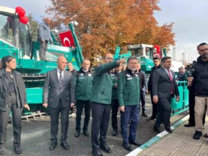 bakan yumakli taskin kontrolu icin yeni dozerler teslim edildi kIBgxO1D.jpg