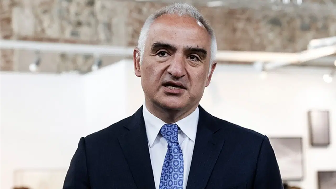 bakanligin yasakladigi kitaplar meclis gundeminde kendilerini inkar ediyorlar NaSAVV5O.jpg