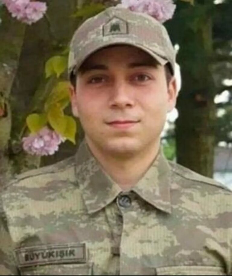 izmirdeki-cinayet-davasinda-polis-memurlarina-gorevi-kotuye-kullanma-suclamasi-rk5KyppZ.jpg