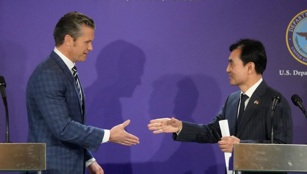 guney korede nukleer denizalti hazirligi abdden sinyal bekleniyor P6LPdNhi.jpg