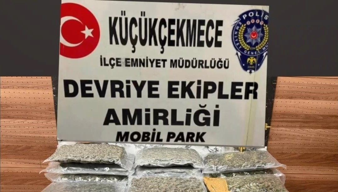 istanbul gaziosmanpasada operasyon 53 kilo uyusturucu ele gecirildi BTwIz1t4.jpg