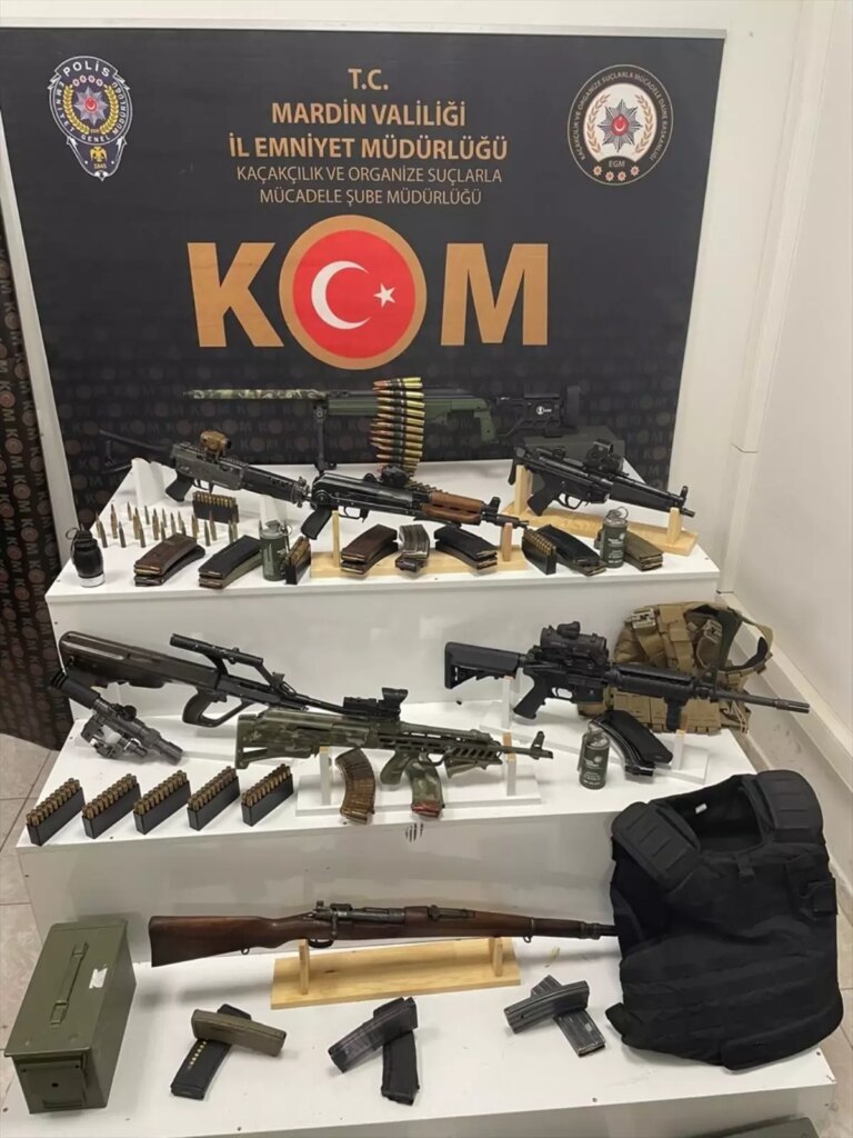 mardinde silah operasyonu cok sayida muhimmat ele gecirildi 1SxA9nq8.jpg
