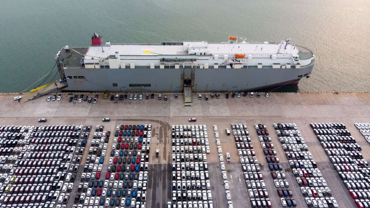 otomotiv ekimde 38 milyar dolarla ihracat sampiyonu oldu N2YwwiLk.jpg