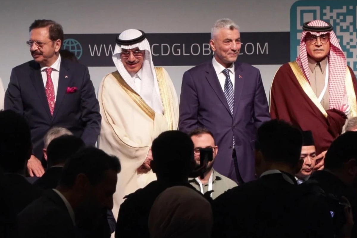 ticaret bakani omer bolat turkiyenin islam isbirligi teskilati uyesi ulkelerle ticaret hacminin 77 milyar dolara ulastigini acikladi Ow8pL9rD.png