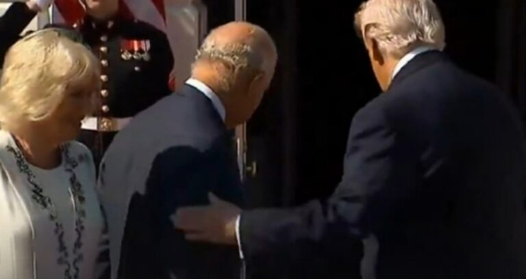 beyaz-sarayda-kraliyet-krizi-trump-protokolu-hice-saydi-nIGRVeDF