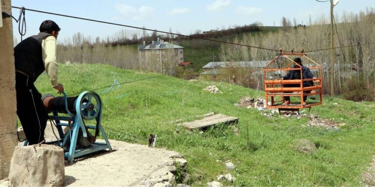 deli-misin-diyenlere-inat-40-dakikalik-yolu-40-saniyeye-indirdi-iGGRs3NW