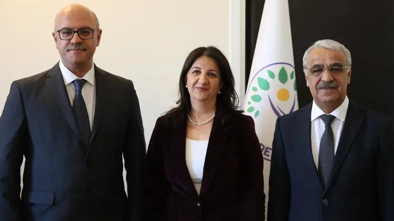 Akp ve bahceli ile gorusmelerin ardindan imrali heyetinden cerceve yasa aciklamasi en kisa zamanda VxwxVw3x