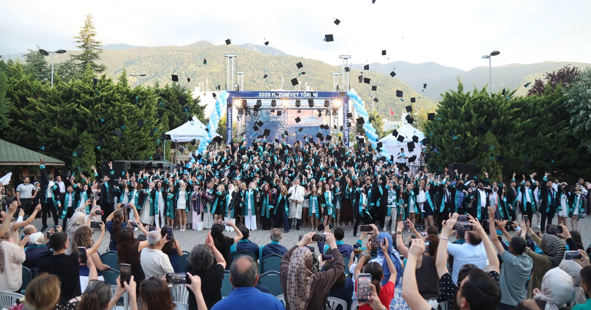 Bursa teknik universitesinde gurur gunu c4atjYLY